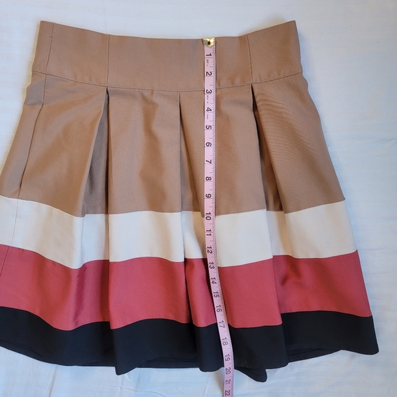 Zara Basic Color Block skirt pleated. Pockets. Tan Cream red black. M - Picture 8 of 8